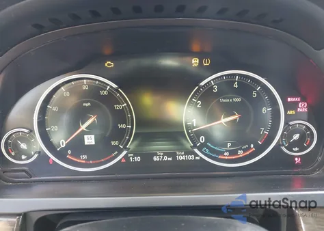 2015 BMW 750Li z USA, uszkodzony, nr VIN WBAYE8C55FD782241